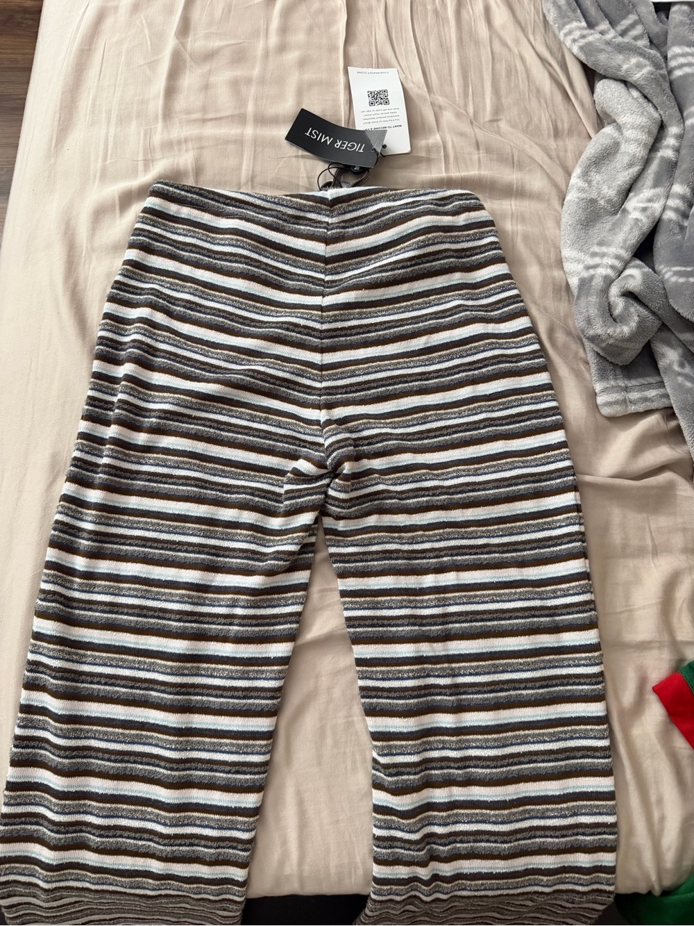 Tiger Mist Striped pants - Picture 3 of 4